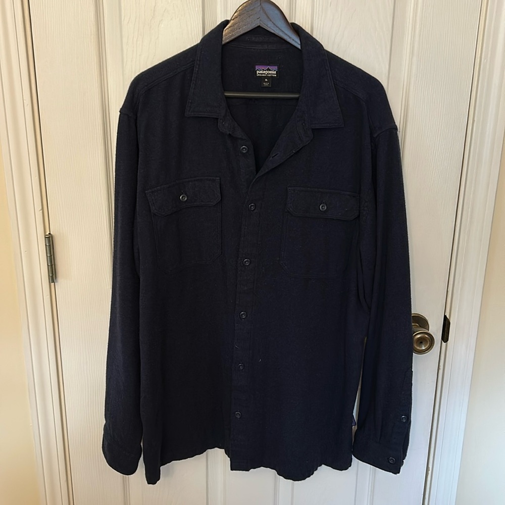 Men’s Navy Organic Cotton Patagonia Shirt